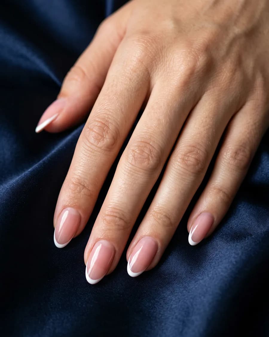 French Couture — Une french fine et lumineuse, pensée pour les soirées.